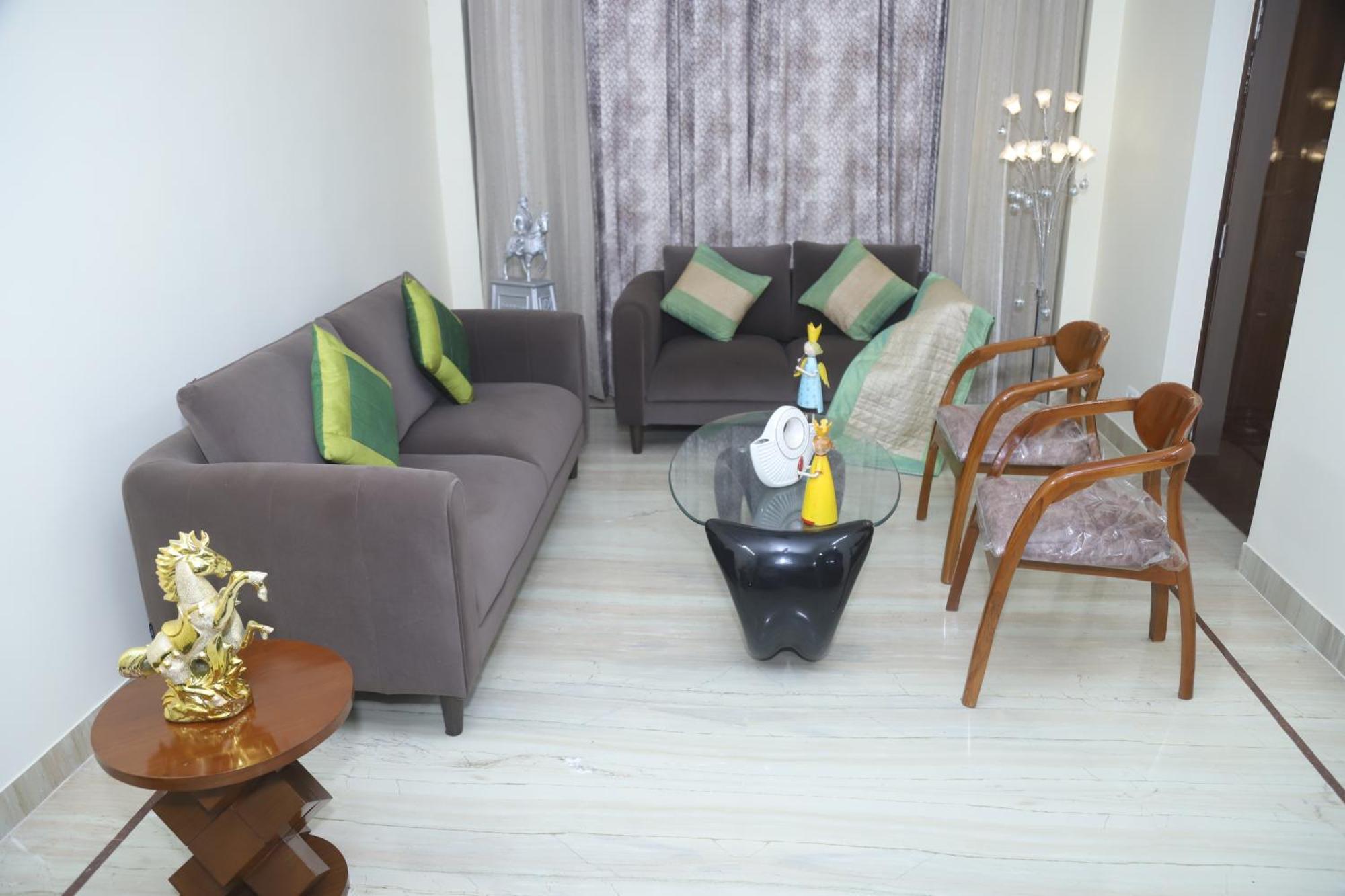 Divine India Service Apartment 3Bhk,B57 Sarita Vihar,Apollo Nuova Delhi Esterno foto