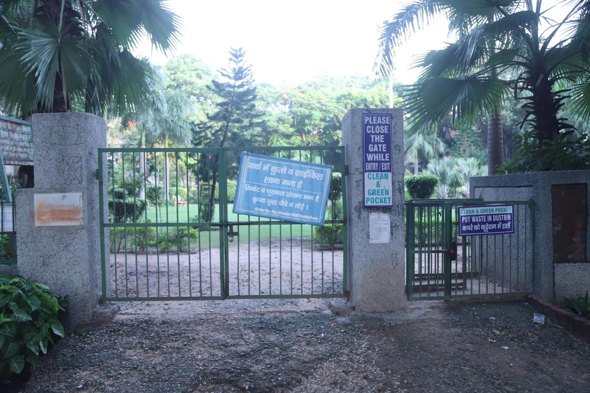 Divine India Service Apartment 3Bhk,B57 Sarita Vihar,Apollo Nuova Delhi Esterno foto