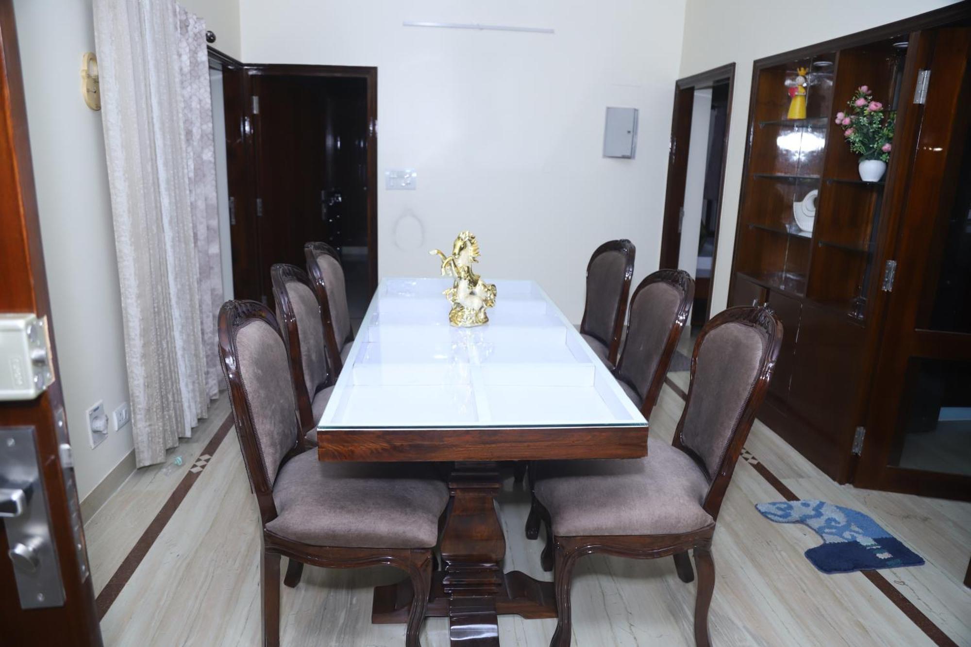 Divine India Service Apartment 3Bhk,B57 Sarita Vihar,Apollo Nuova Delhi Esterno foto