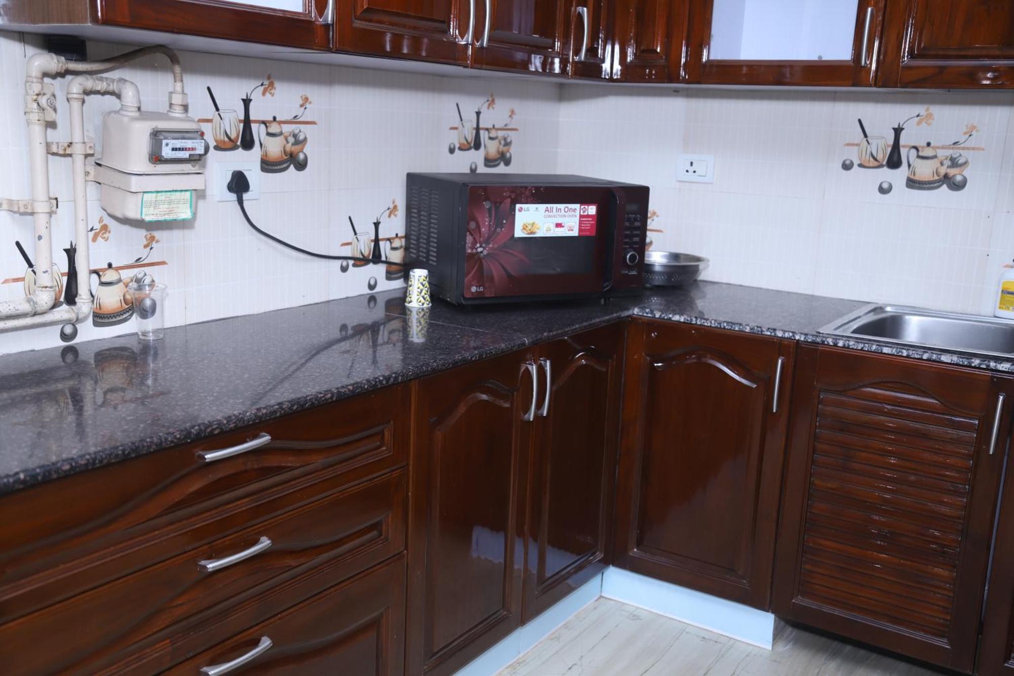 Divine India Service Apartment 3Bhk,B57 Sarita Vihar,Apollo Nuova Delhi Esterno foto