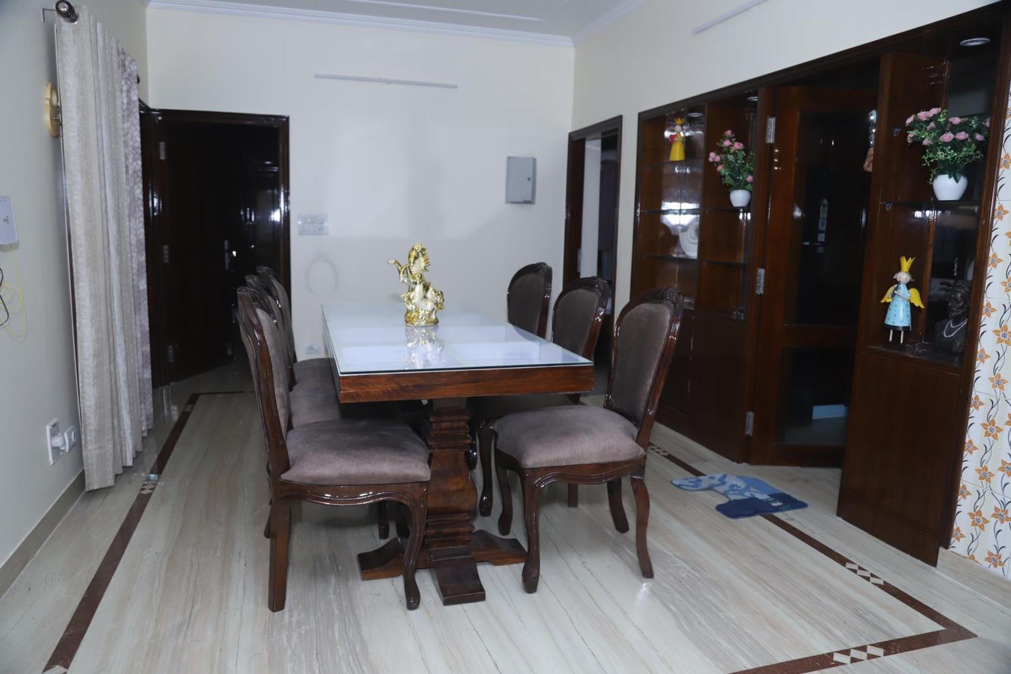 Divine India Service Apartment 3Bhk,B57 Sarita Vihar,Apollo Nuova Delhi Esterno foto