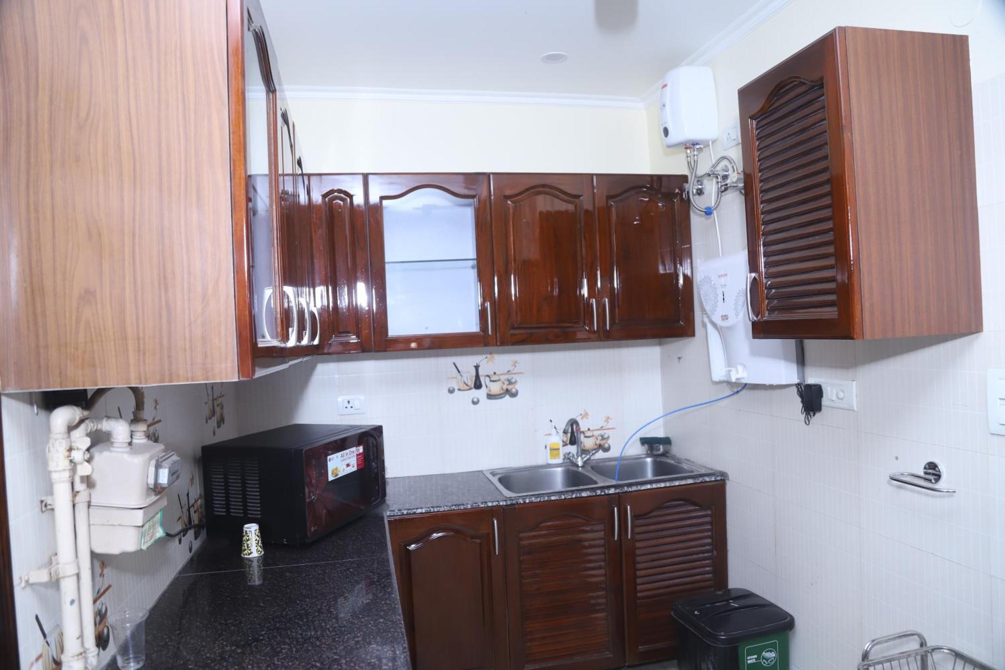 Divine India Service Apartment 3Bhk,B57 Sarita Vihar,Apollo Nuova Delhi Esterno foto